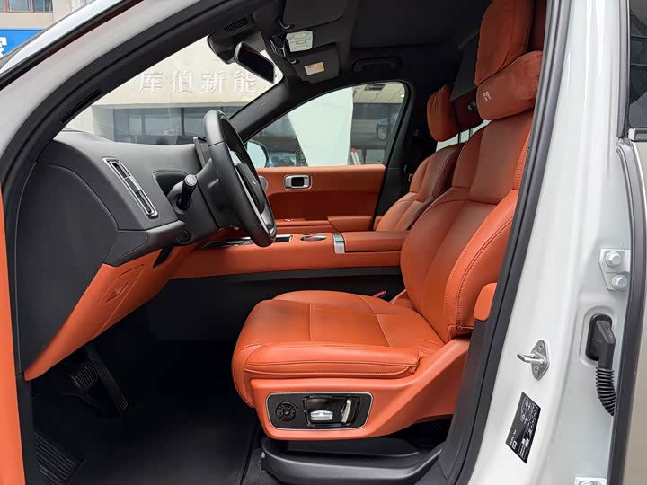 Фото 8 - LiXiang L7