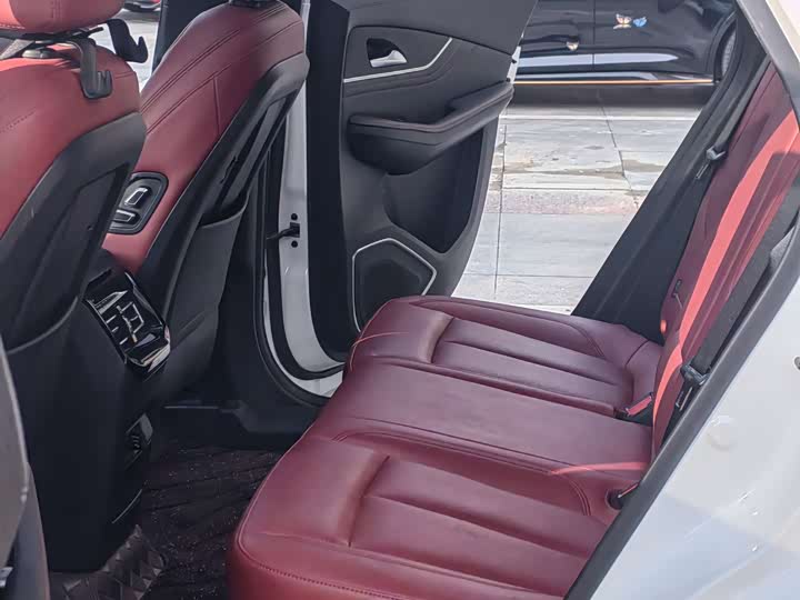 Фото 9 - Dongfeng Forthing T5 EVO