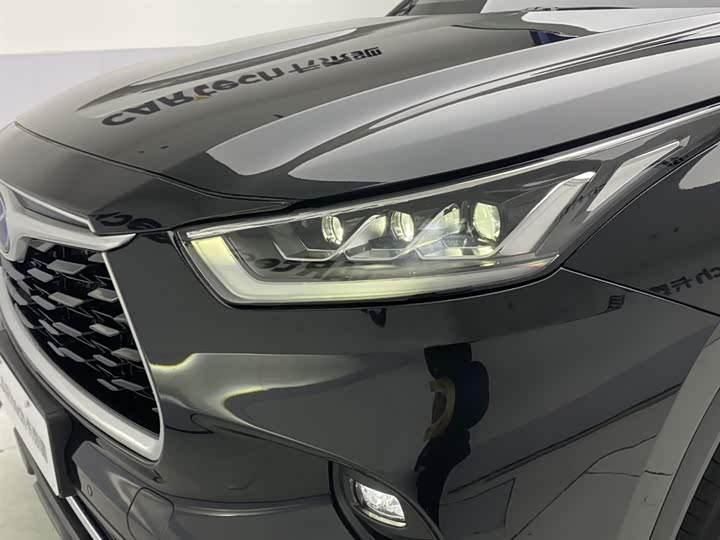 Фото 9 - Toyota Highlander