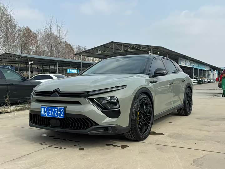 Фото 1 - Citroen C5 X