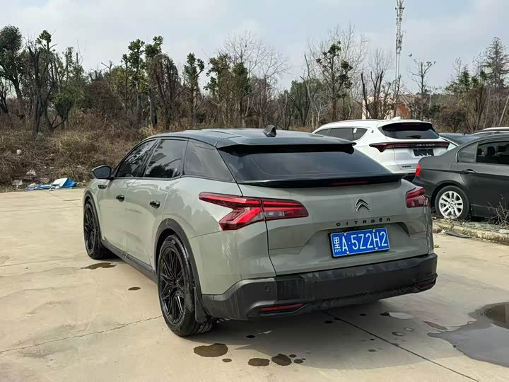 Фото 9 - Citroen C5 X