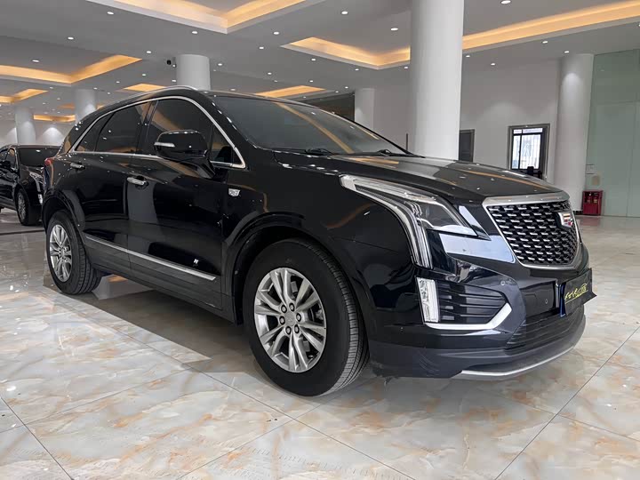 Фото 3 - Cadillac XT5