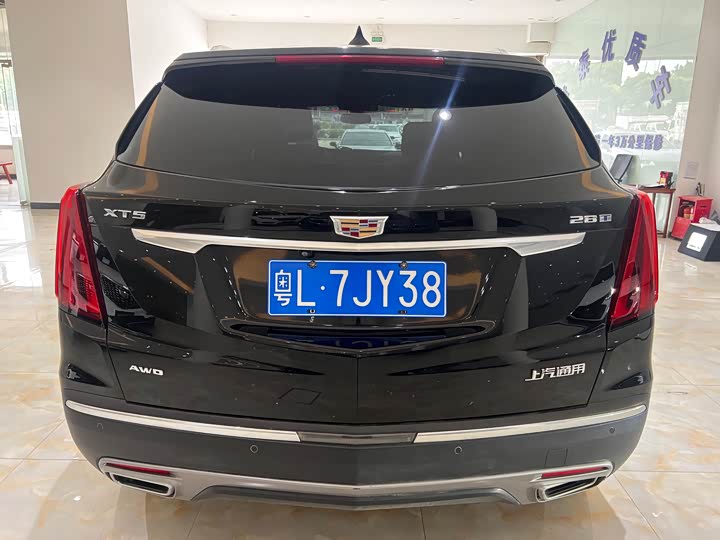 Фото 7 - Cadillac XT5