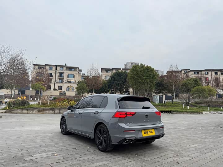 Фото 4 - Volkswagen Golf