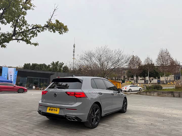 Фото 6 - Volkswagen Golf