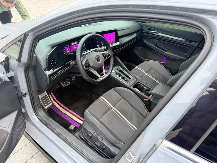 Фото 9 - Volkswagen Golf