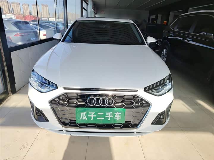 Фото 3 - Audi A4L