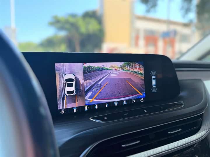 Фото 9 - Buick GL8 ES