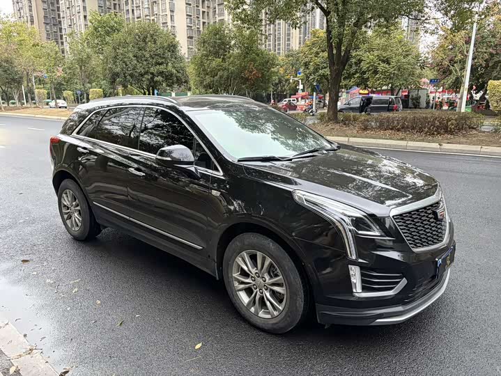 Фото 3 - Cadillac XT5