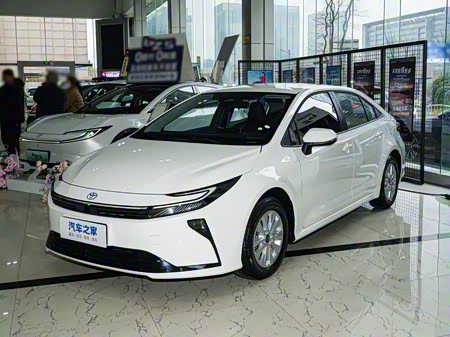 Фото 1 - Toyota Corolla