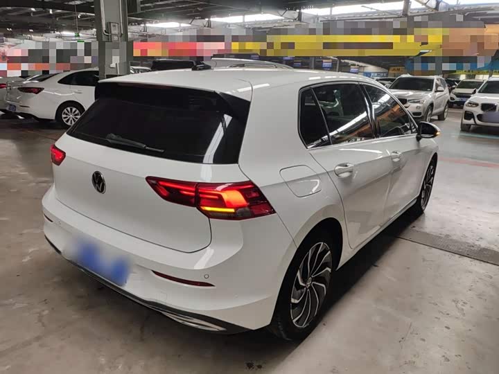 Фото 7 - Volkswagen Golf