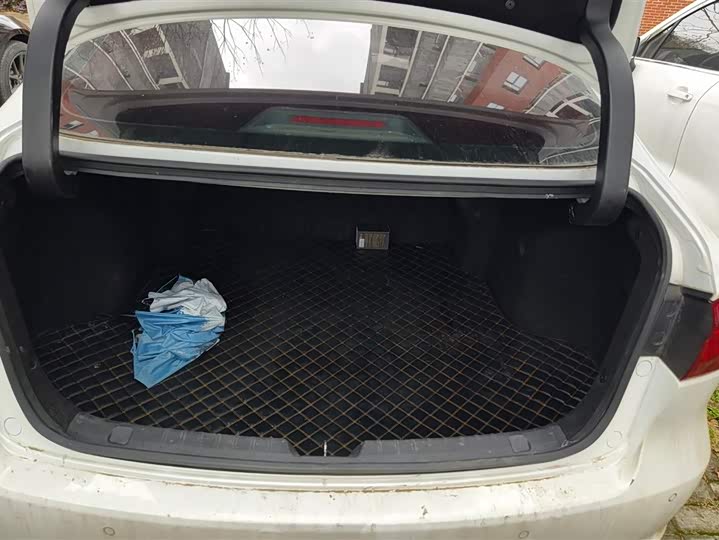 Фото 4 - Geely Preface