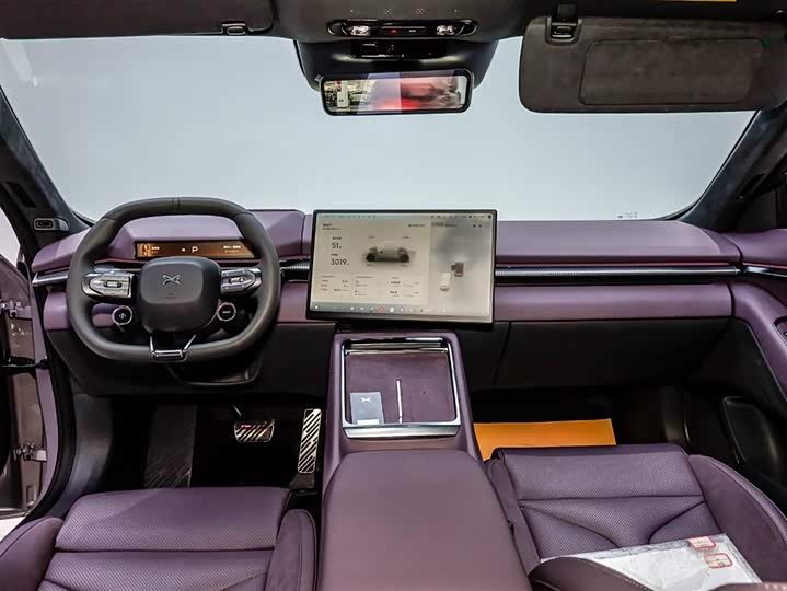 Фото 3 - XPeng P7