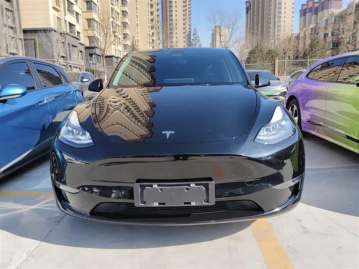 Фото 3 - Tesla Model Y