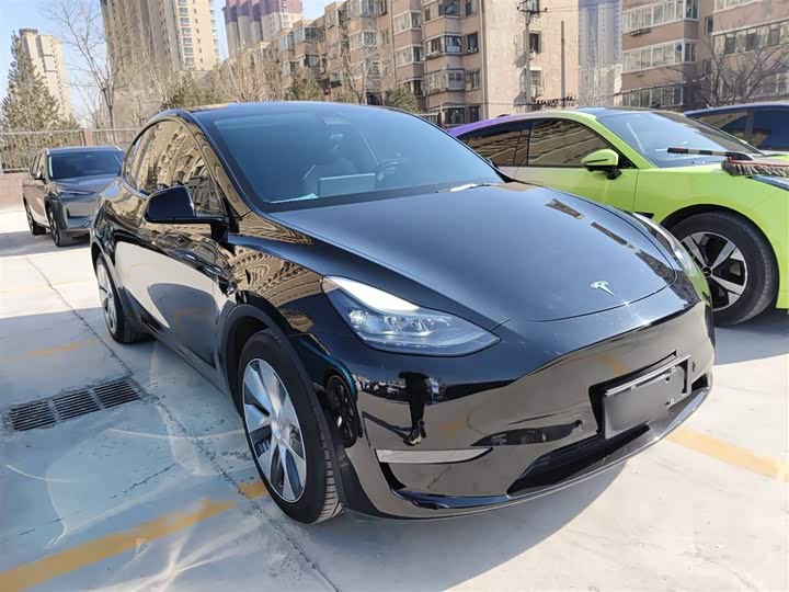 Фото 4 - Tesla Model Y