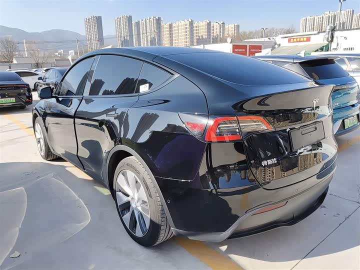 Фото 5 - Tesla Model Y