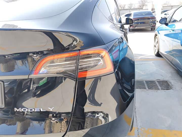 Фото 8 - Tesla Model Y