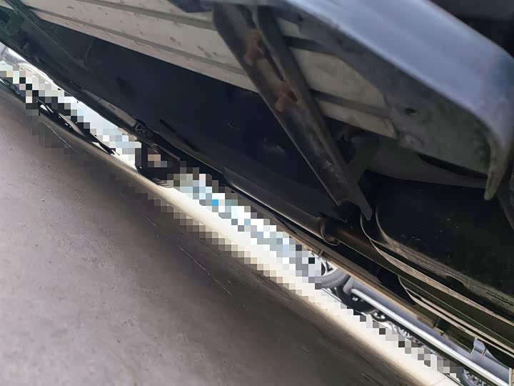 Фото 6 - Hongqi HS5