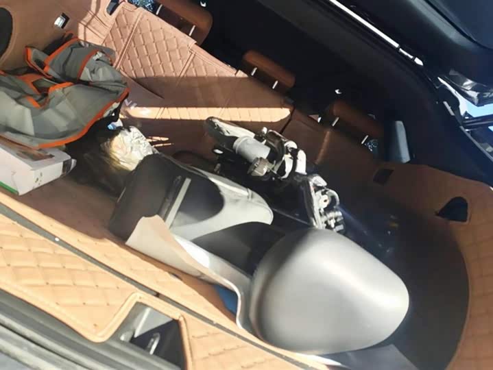 Фото 4 - Changan UNI-Z Hybrid