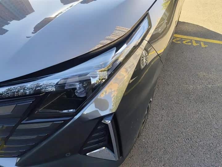 Фото 5 - Changan UNI-Z Hybrid