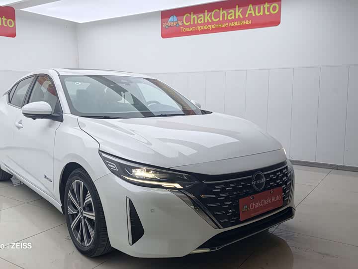 Фото 2 - Nissan Sylphy