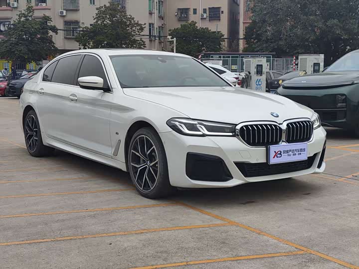 Фото 3 - BMW 5 Series