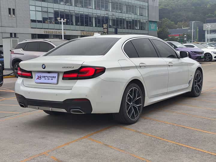 Фото 5 - BMW 5 Series