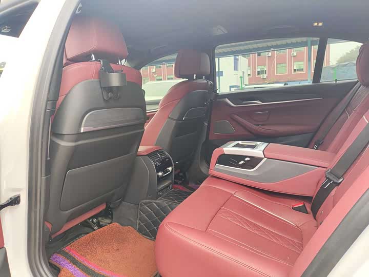 Фото 9 - BMW 5 Series