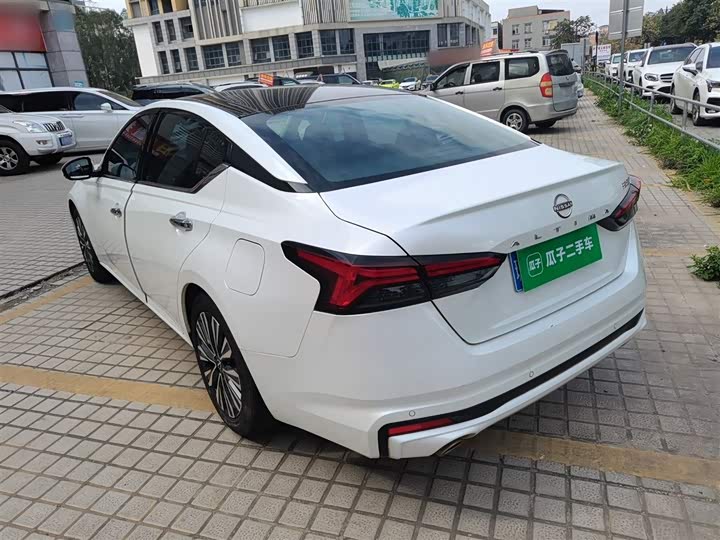 Фото 5 - Nissan Teana