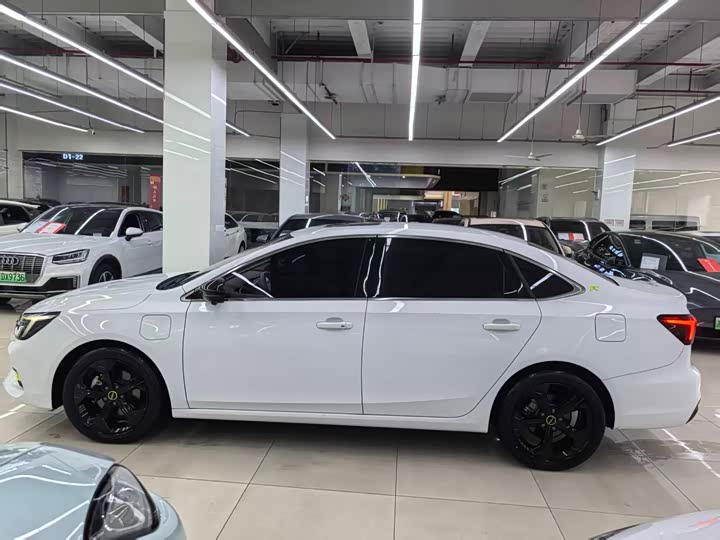 Фото 4 - Roewe i6 Max EV