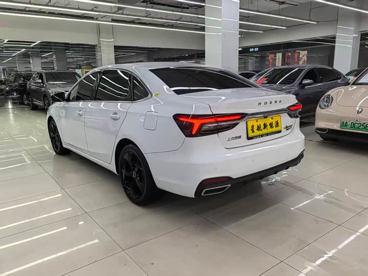 Фото 5 - Roewe i6 Max EV