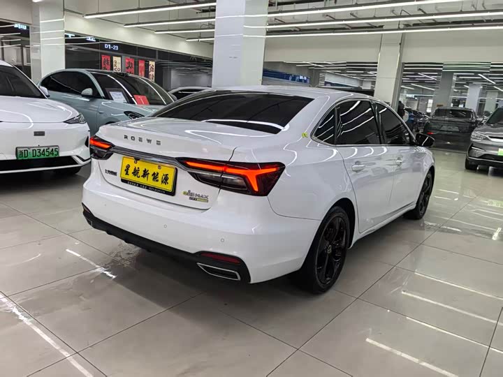 Фото 7 - Roewe i6 Max EV