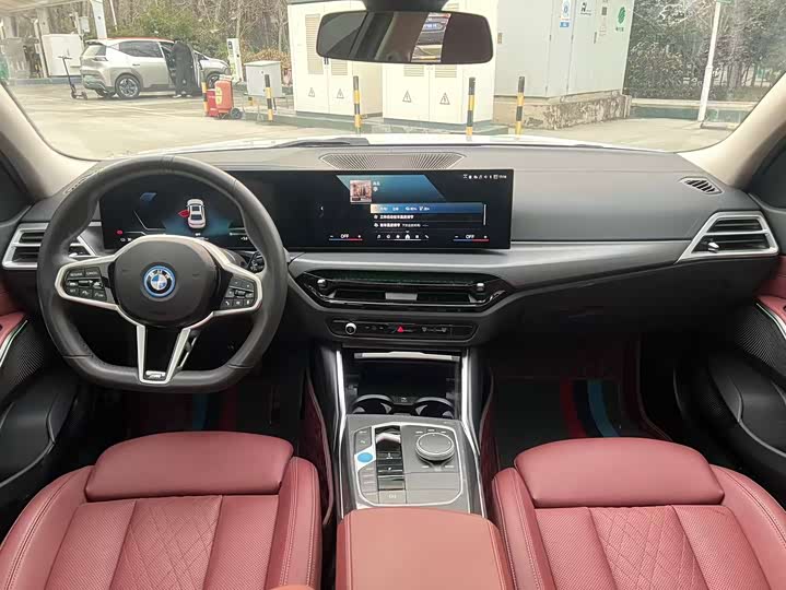 Фото 6 - BMW i3