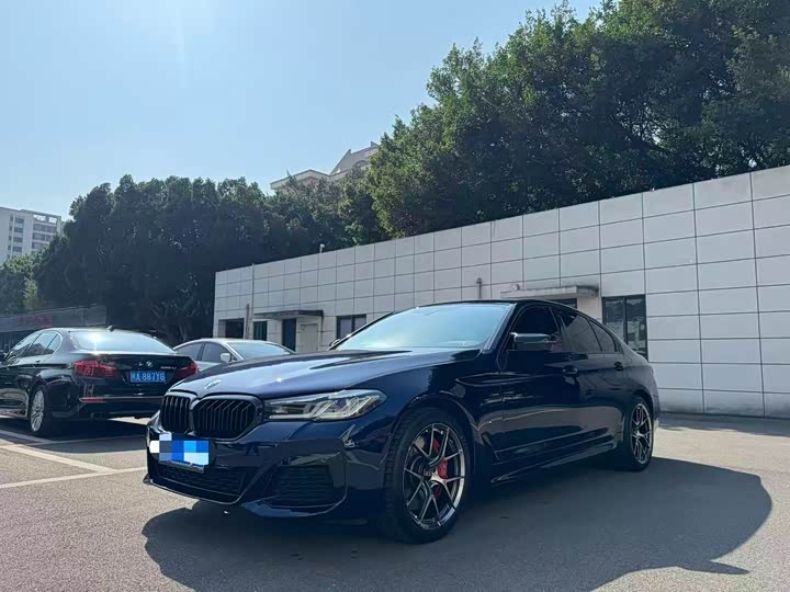 Фото 1 - BMW 5 Series