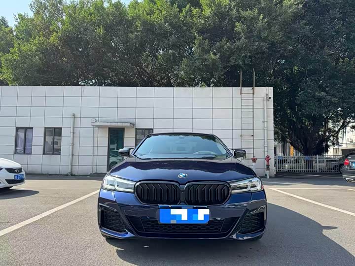 Фото 2 - BMW 5 Series