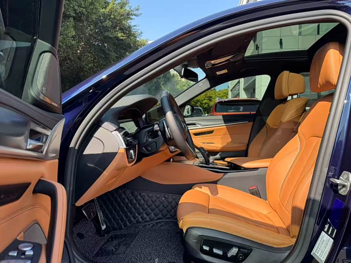 Фото 3 - BMW 5 Series