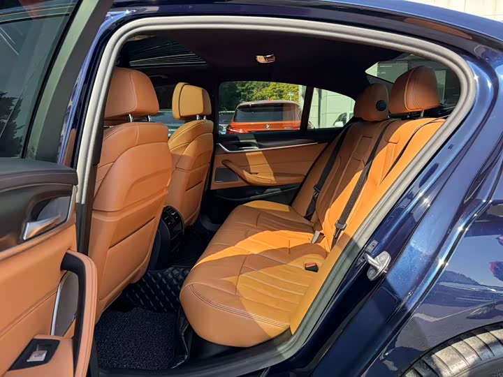 Фото 7 - BMW 5 Series