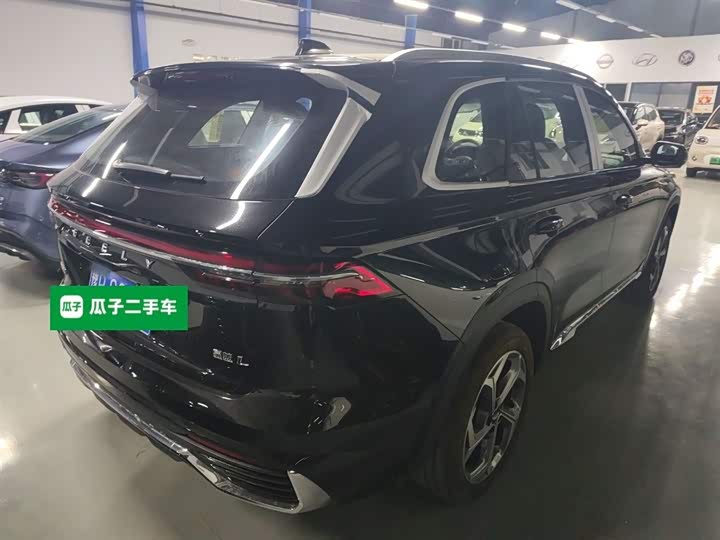 Фото 7 - Geely Monjaro