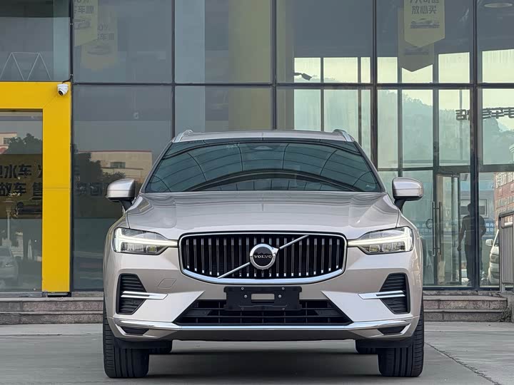 Фото 2 - Volvo XC60