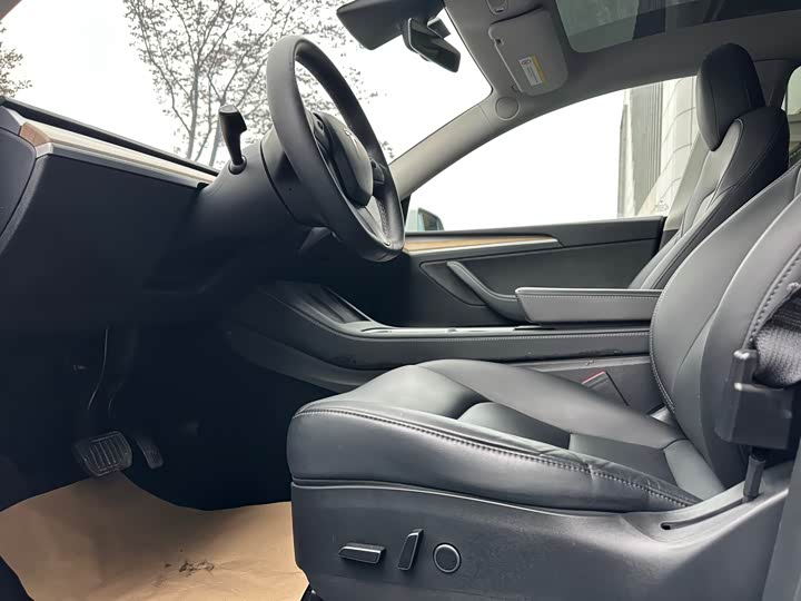 Фото 5 - Tesla Model Y