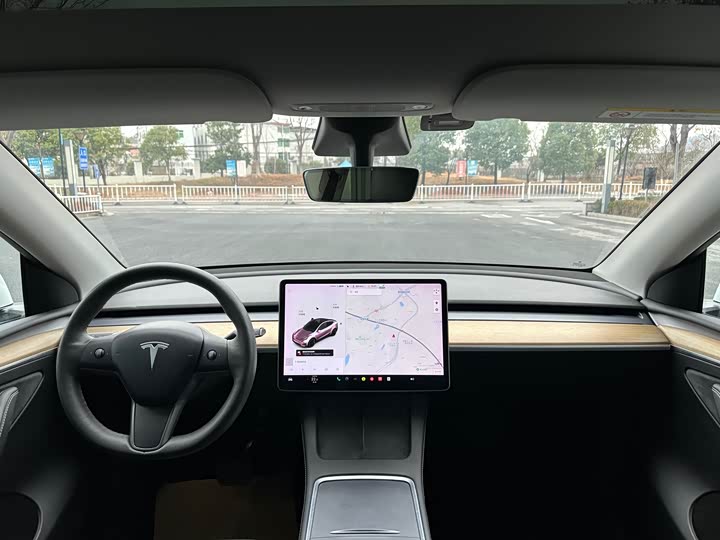 Фото 8 - Tesla Model Y