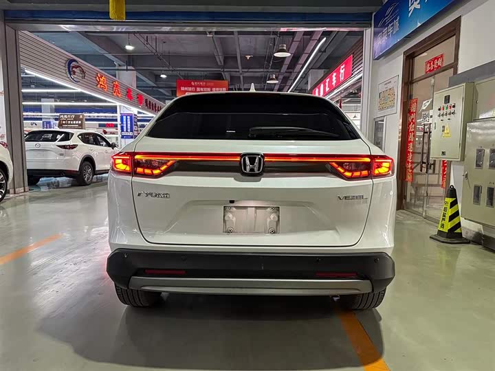 Фото 5 - Honda Vezel