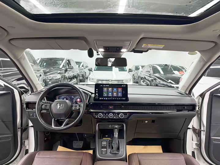 Фото 9 - Honda CR-V