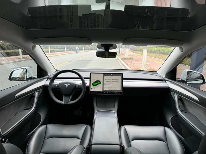 Фото 5 - Tesla Model Y