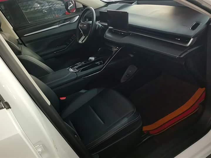 Фото 8 - Haval H6