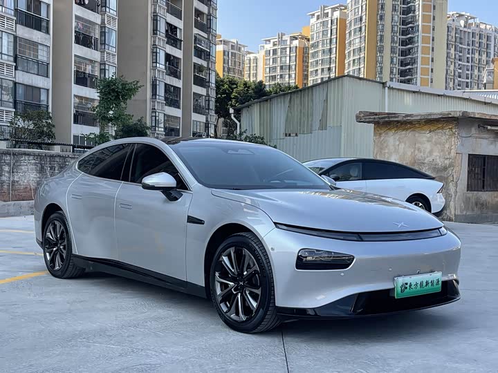Фото 3 - XPeng P7