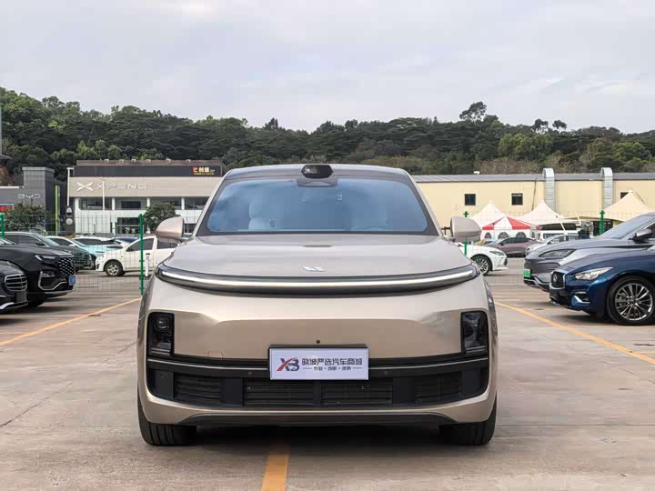 Фото 2 - LiXiang L8