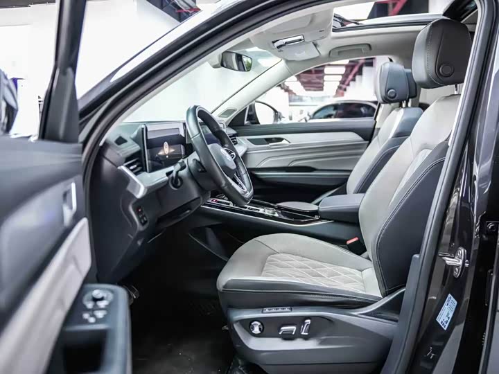 Фото 7 - Volkswagen Tavendor