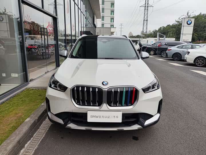 Фото 2 - BMW X1