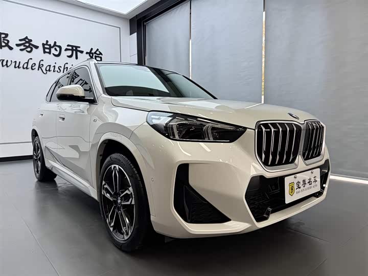 Фото 3 - BMW X1